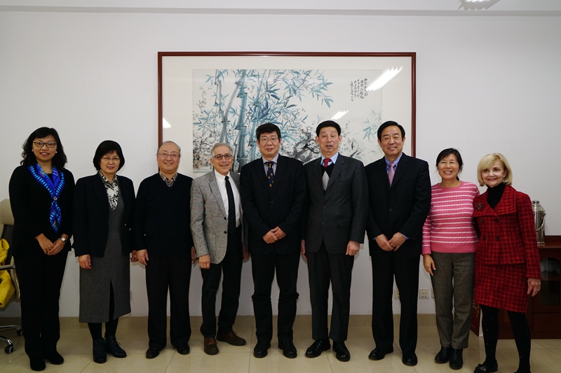 交流合作一:与永利官网美国亚利桑那大学孔子学院和北佛罗里达大学孔子学院加强交流 (2).JPG